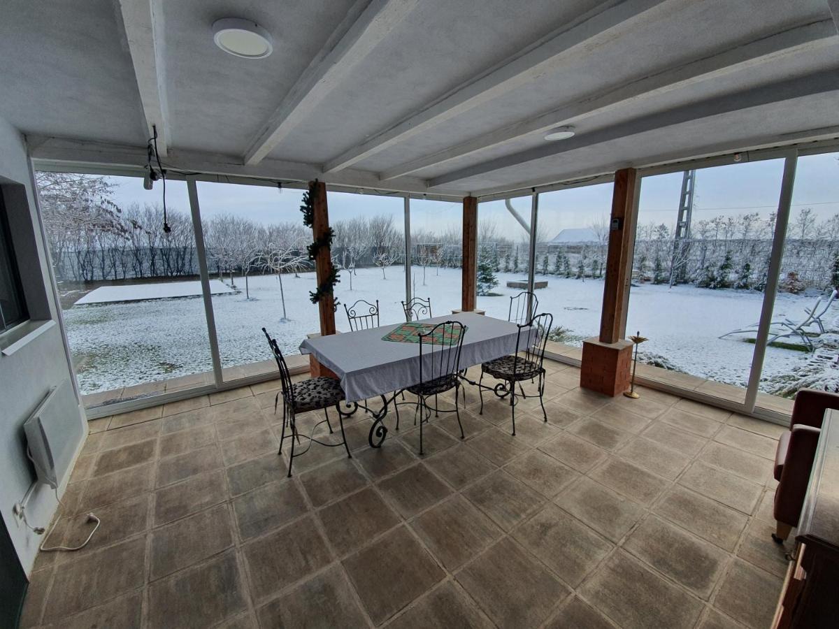 Casa Elis Piscina, Jacuzzy , Sauna, Ciubar Merei ภายนอก รูปภาพ