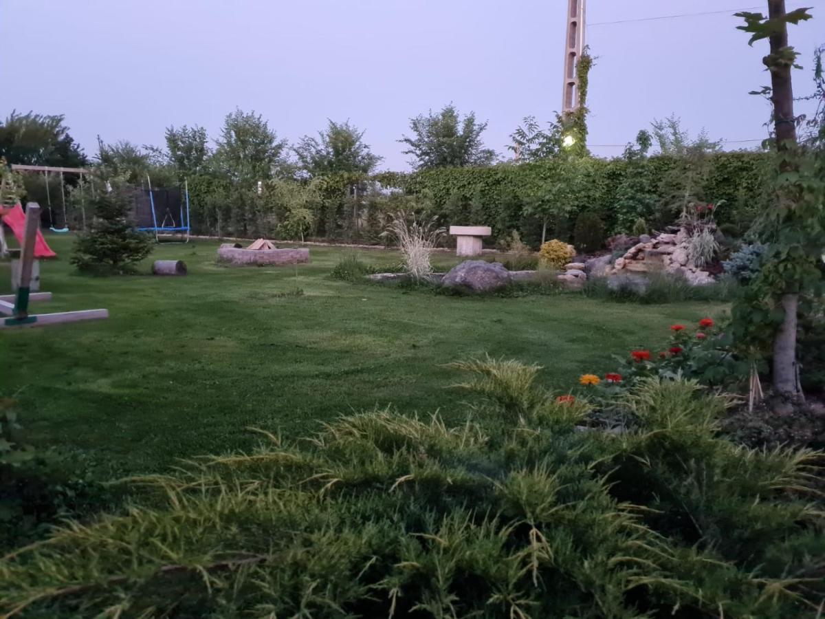 Casa Elis Piscina, Jacuzzy , Sauna, Ciubar Merei ภายนอก รูปภาพ