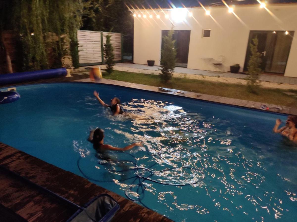 Casa Elis Piscina, Jacuzzy , Sauna, Ciubar Merei ภายนอก รูปภาพ