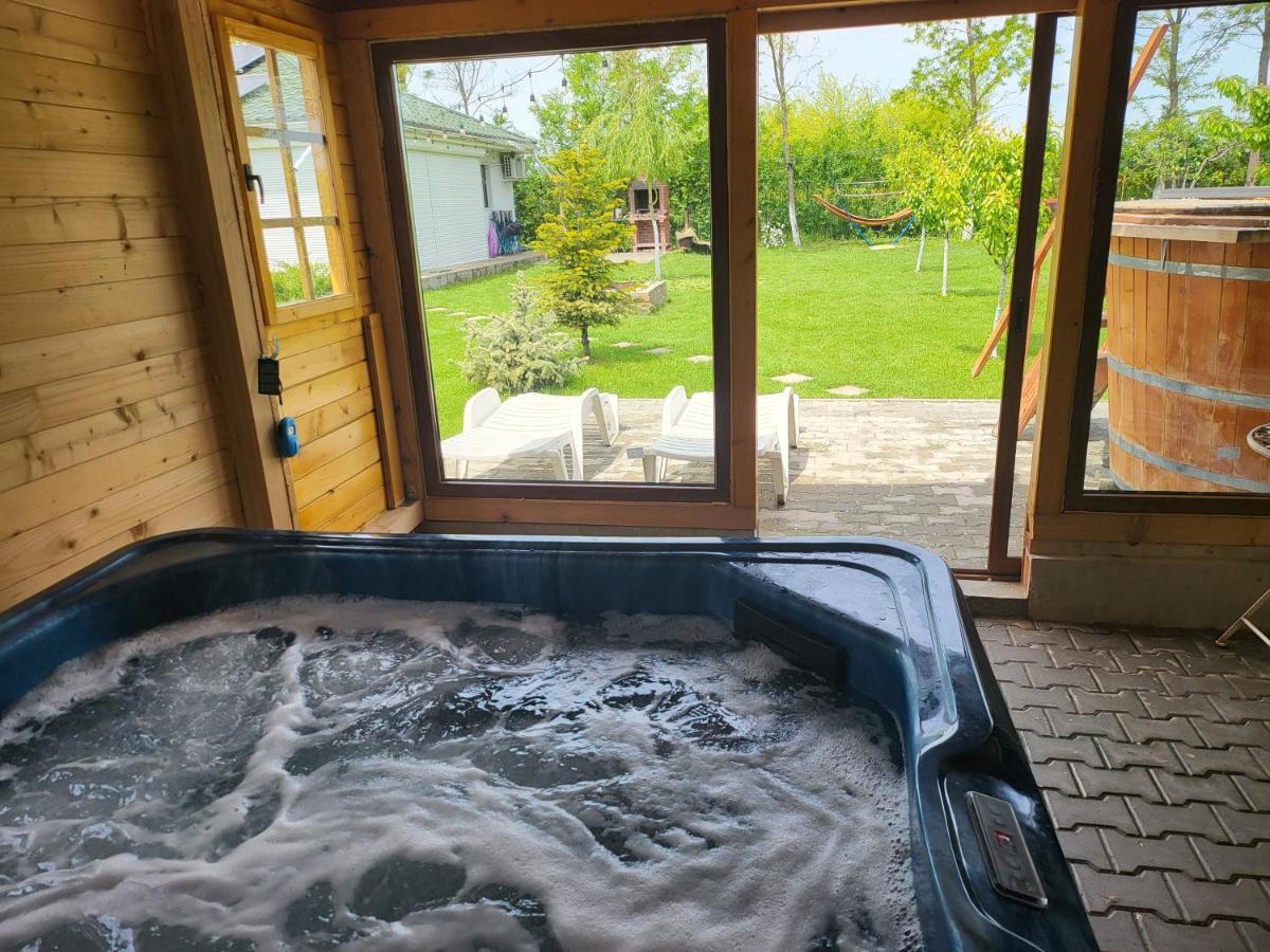 Casa Elis Piscina, Jacuzzy , Sauna, Ciubar Merei ภายนอก รูปภาพ