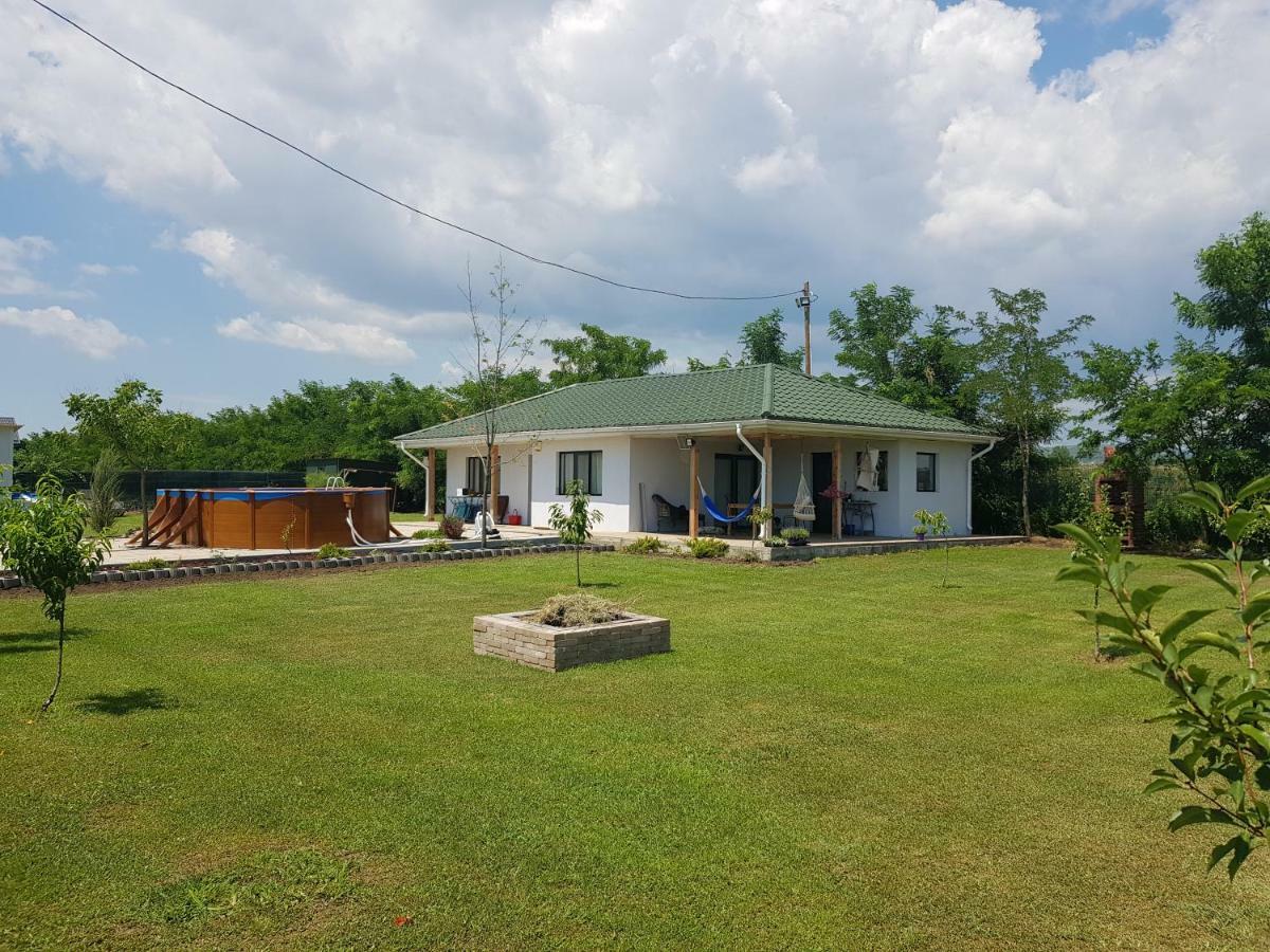 Casa Elis Piscina, Jacuzzy , Sauna, Ciubar Merei ภายนอก รูปภาพ